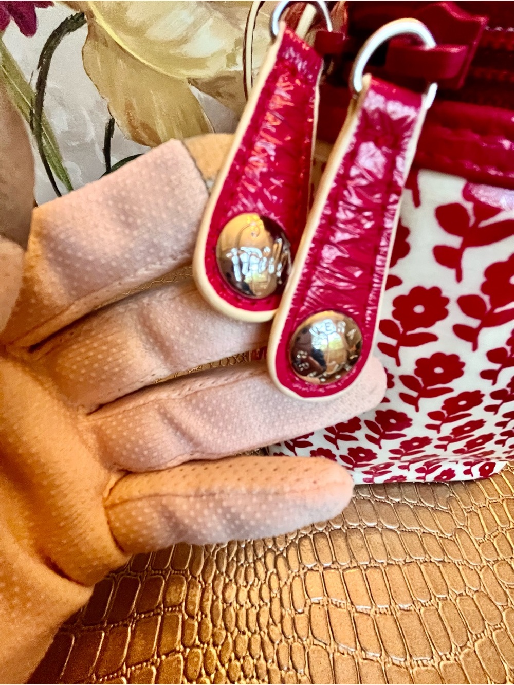 Vera Bradley Vintage-Inspired “Twirly Birds Pink” Floral Lunch or Cosmetics Case - Picture 6 of 12